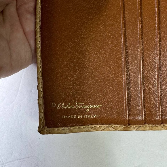 Salvatore Ferragamo Snakeskin Small Wallet - Picture 5 of 6